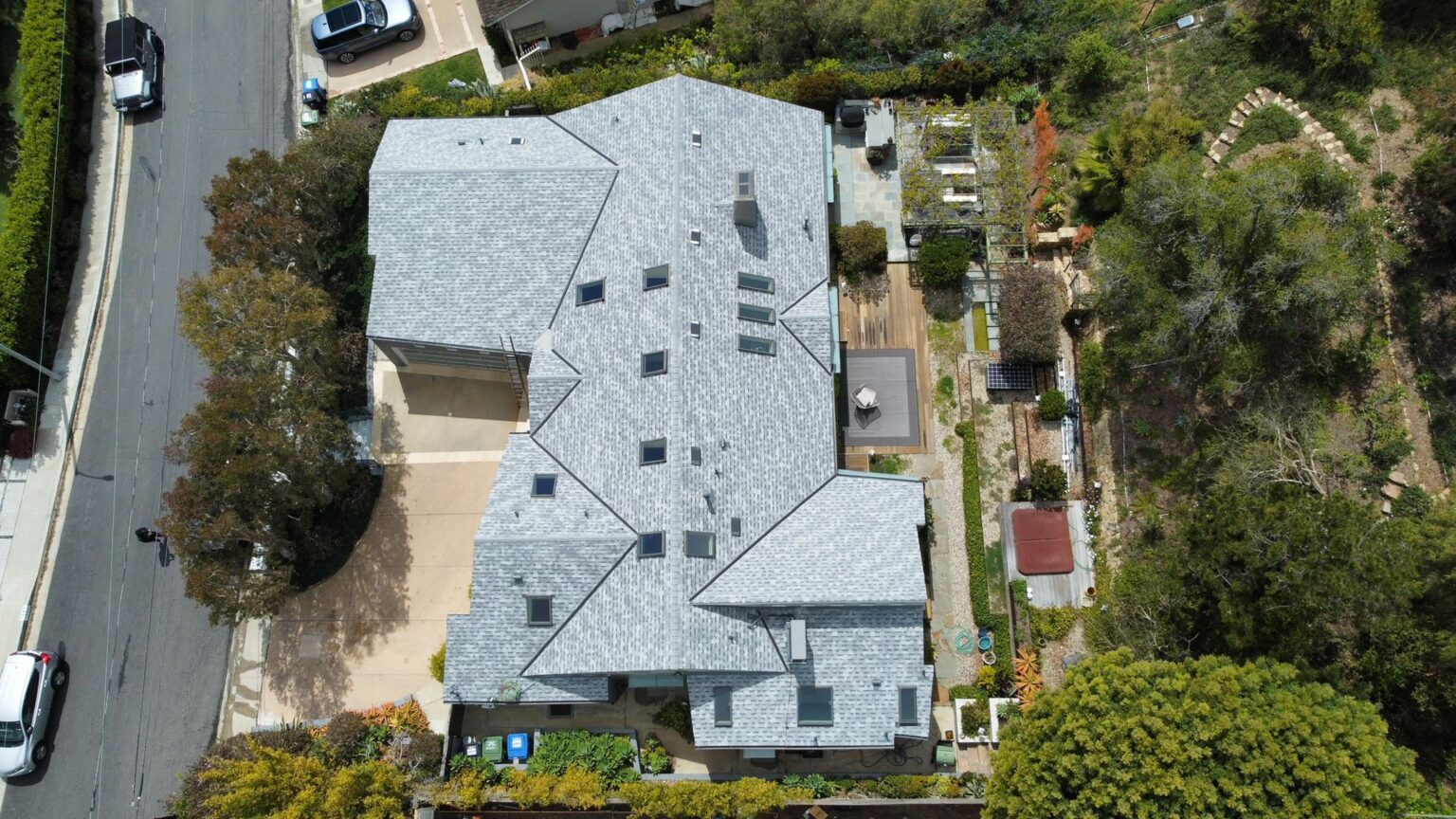 Roofing contractors Los Angeles